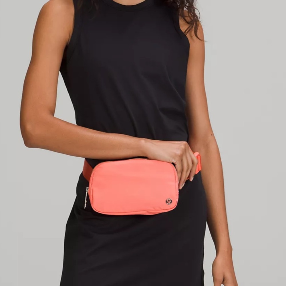 Lululemon Everywhere Belt Bag * Raspberry Cream - Picture 5 of 5